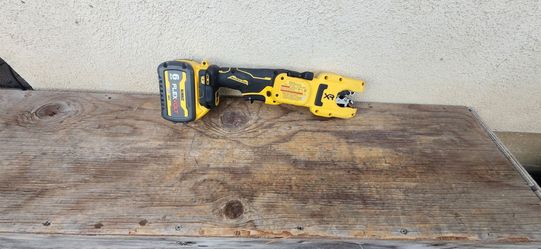 Dewalt Cooper cutter tool and battery 6ah Flex