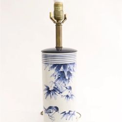 Vintage Chinese Porcelain Lamp