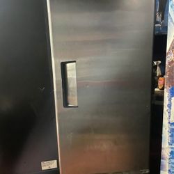 ATOSTA VERTICAL SODA AND COOLER