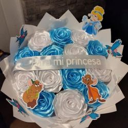 Ramo De Liston Muy Bonito Para Cualquier Ocasión Mándeme Mensaje Si Tiene Preguntas Aga Su PEDIDO  Ahora