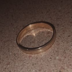 10k 2.7g Solid Gold Ring Size 11