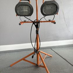 Shop Light With Stand