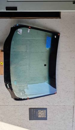 15-17 Ford Edge windshield