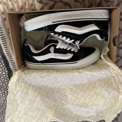 Vans Knu Skool