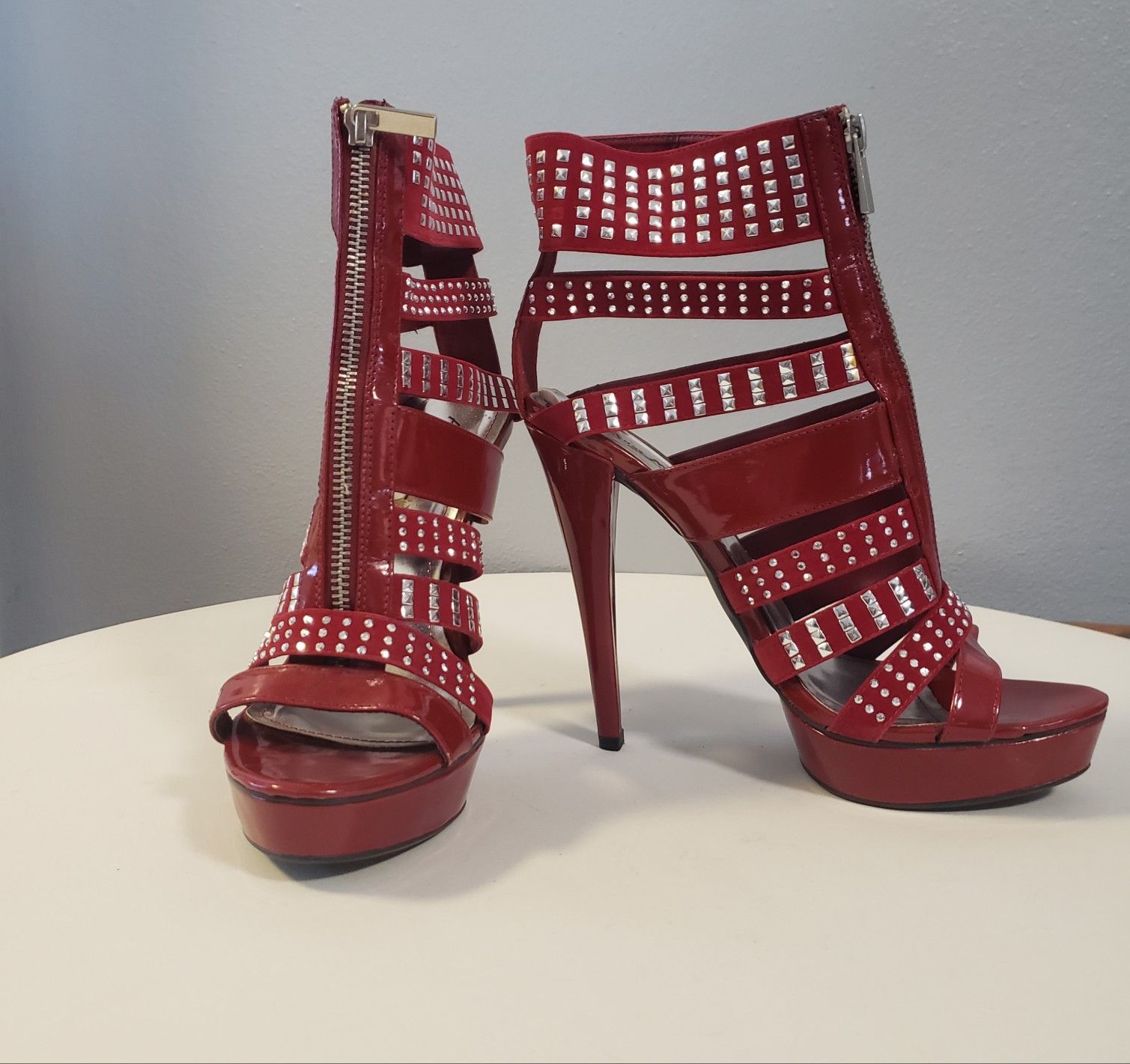 Ann Michelle Shoes, 5" Heel, Red, Zippered and Studded, Size 8.