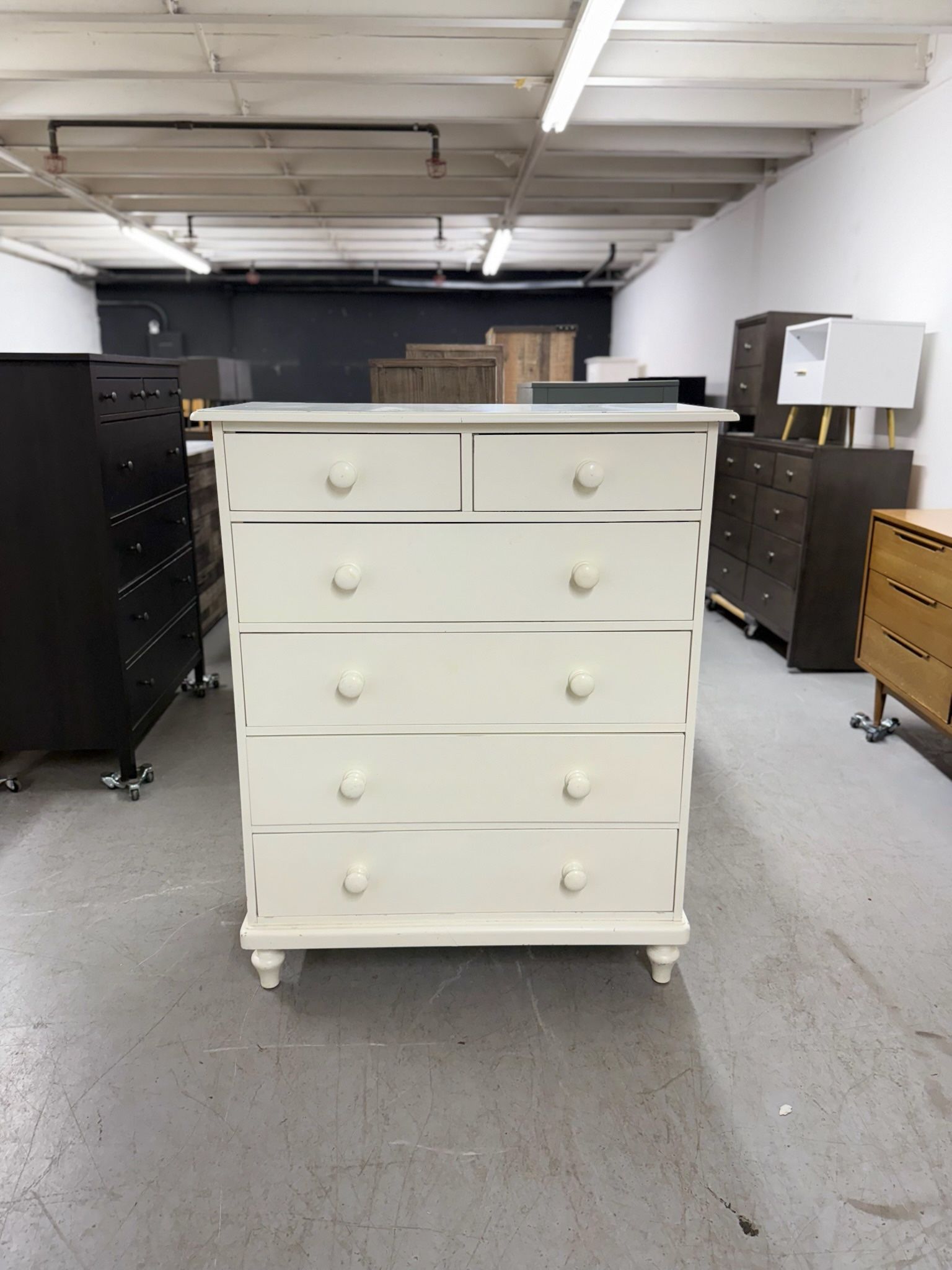 White Pottery Barn 6 Drawer Dresser