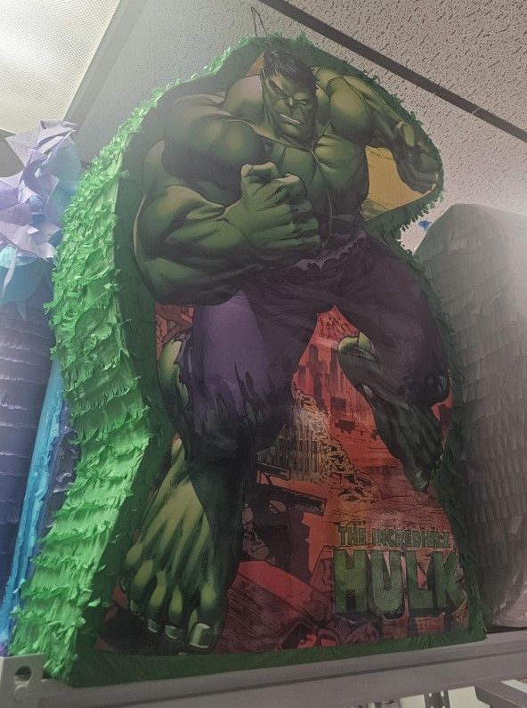 Hulk Piñata