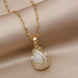 Tulip Charm Pendant Necklace 