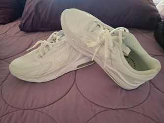 NIKE AIR MAX (WHITE) SZ 7
