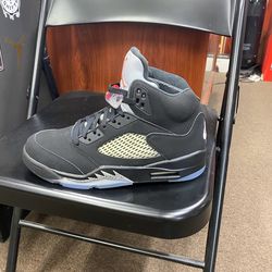 Jordan 5 Metallic 2016 size 9.5