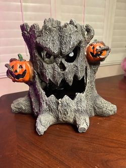 Halloween, Smoking, haunted Tree Stump