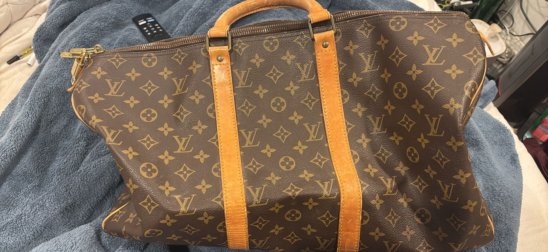 Louis Vuitton Keepball 50 100% Authentic 