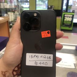 Apple iPhone 13 Pro, 256gb, Unlocked , Free Charger 