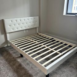 Bed Frame ( Queen ) 