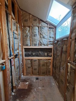 Kitchen cabinets solid wood and countertops