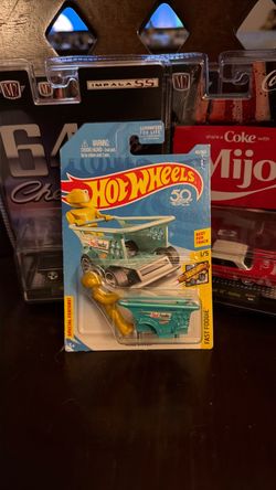 Hot Wheels  error aisle  driver.  P-2