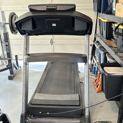 Treadmill Read Description