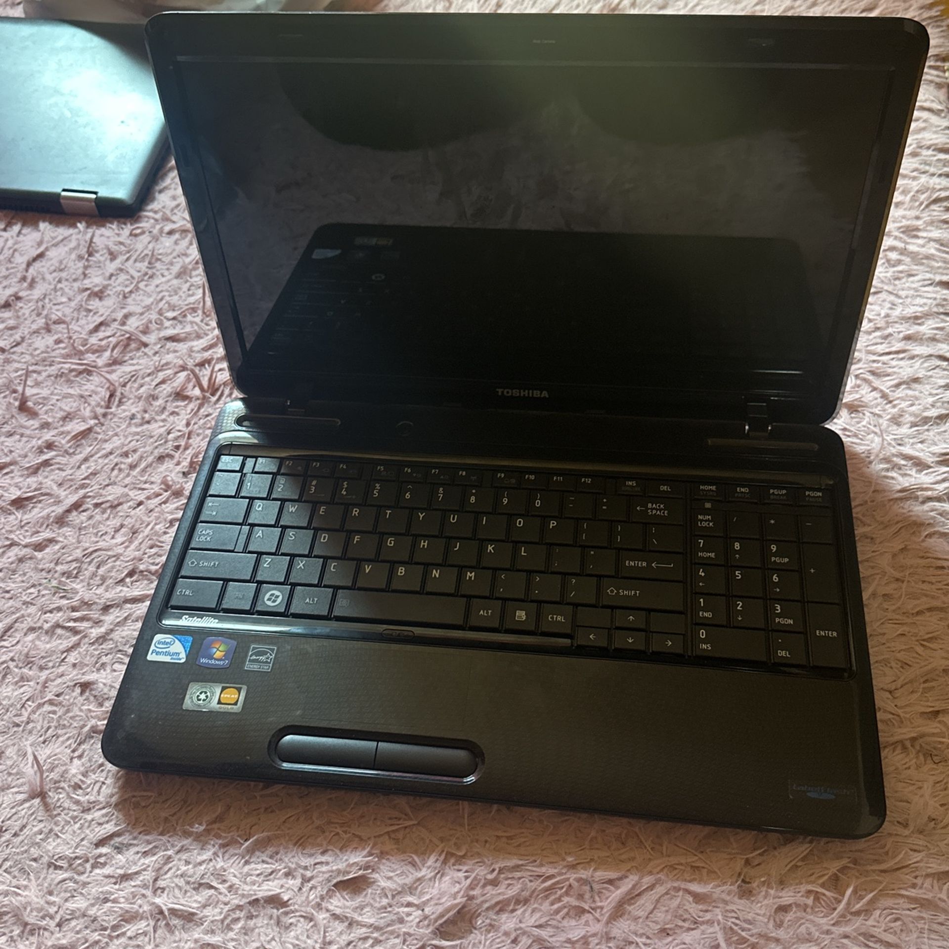 Toshiba Laptop With No Charger 🔌