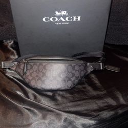 COACH Charter Belt Bag 7 Signature Canvas
