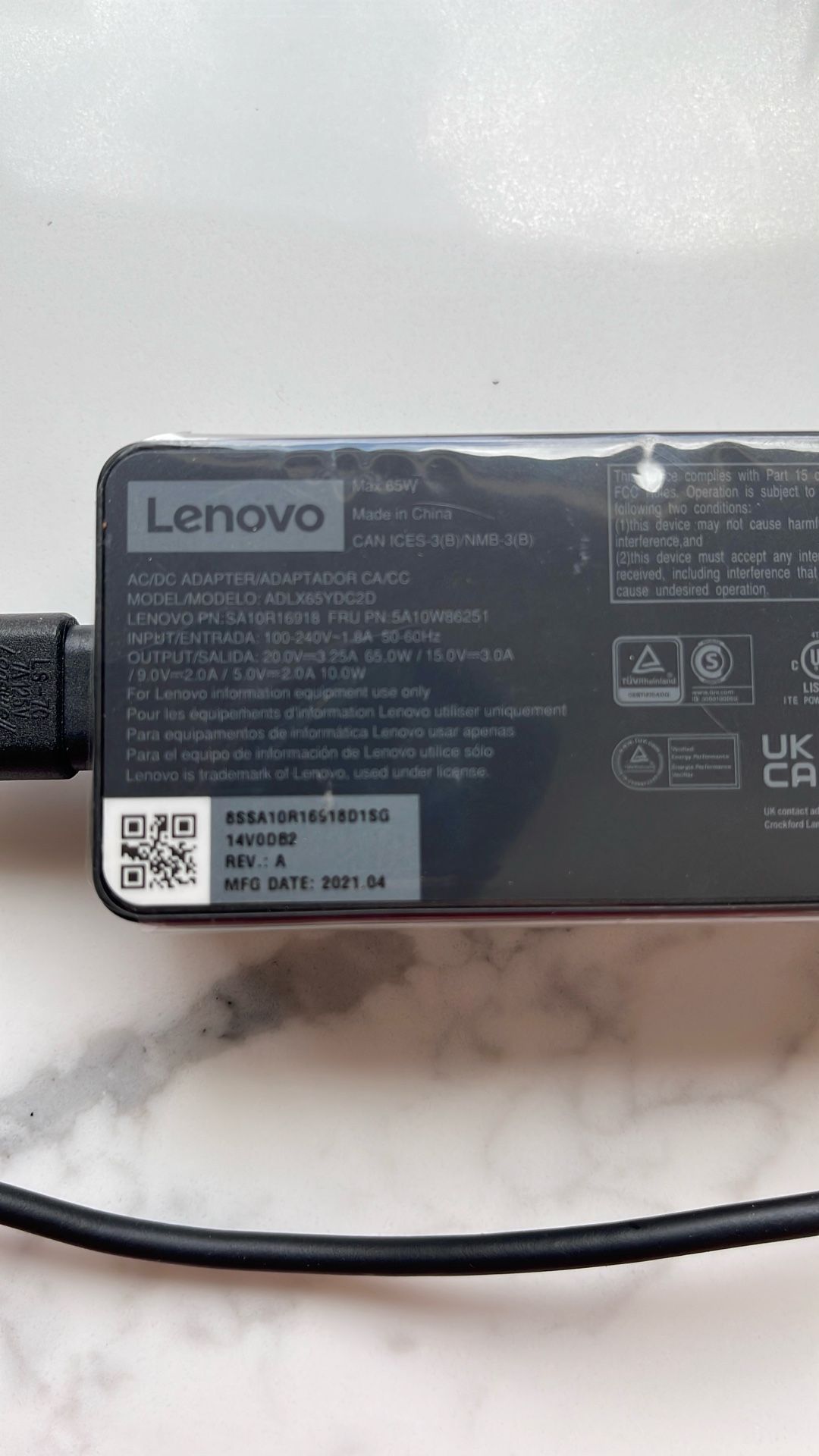 Lenovo 65w Ac/dc Adapter