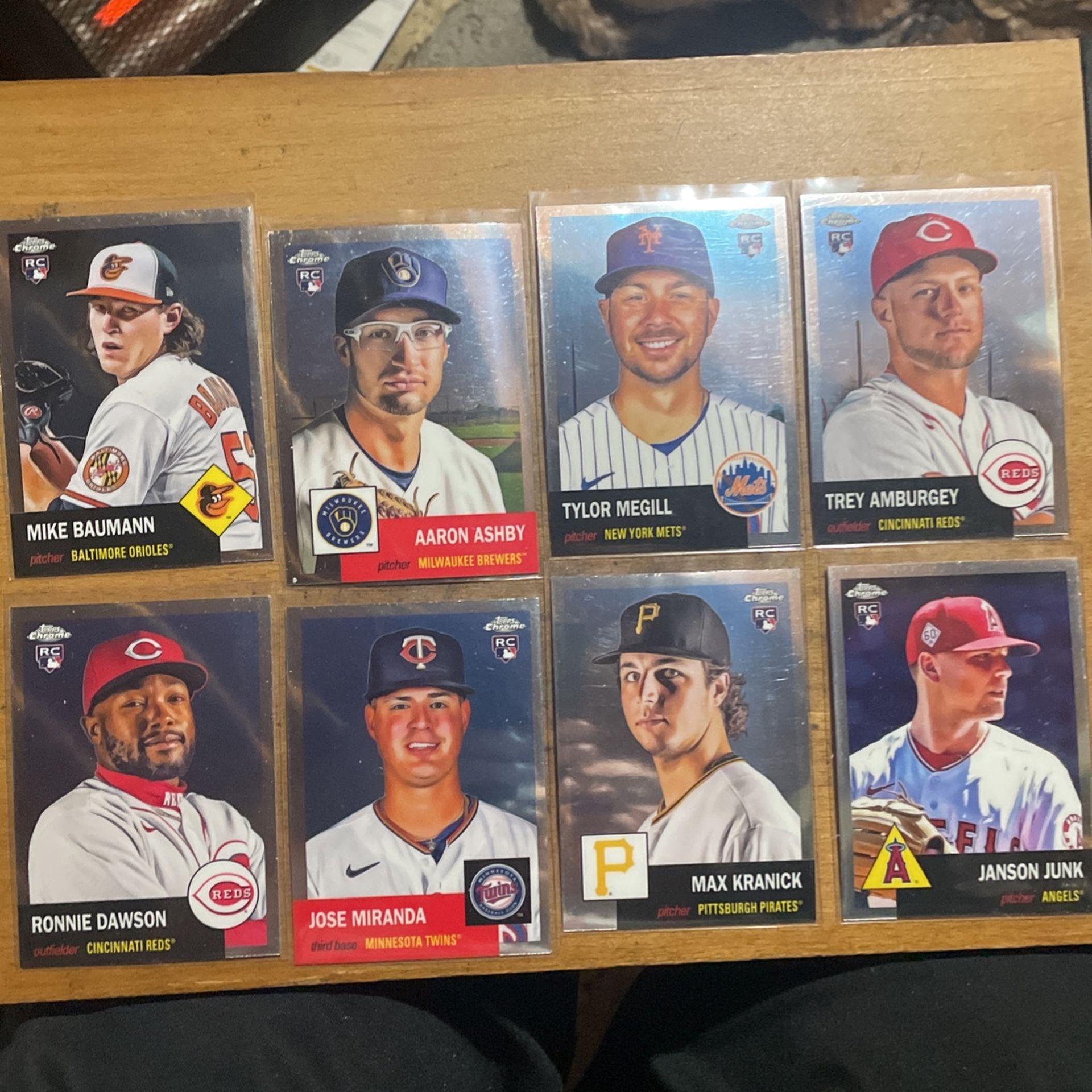 2022 TOPPS CHROME LOT OF 8 ROOKIE CARDS 