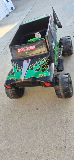 Power Wheels Grave Digger Ride-On