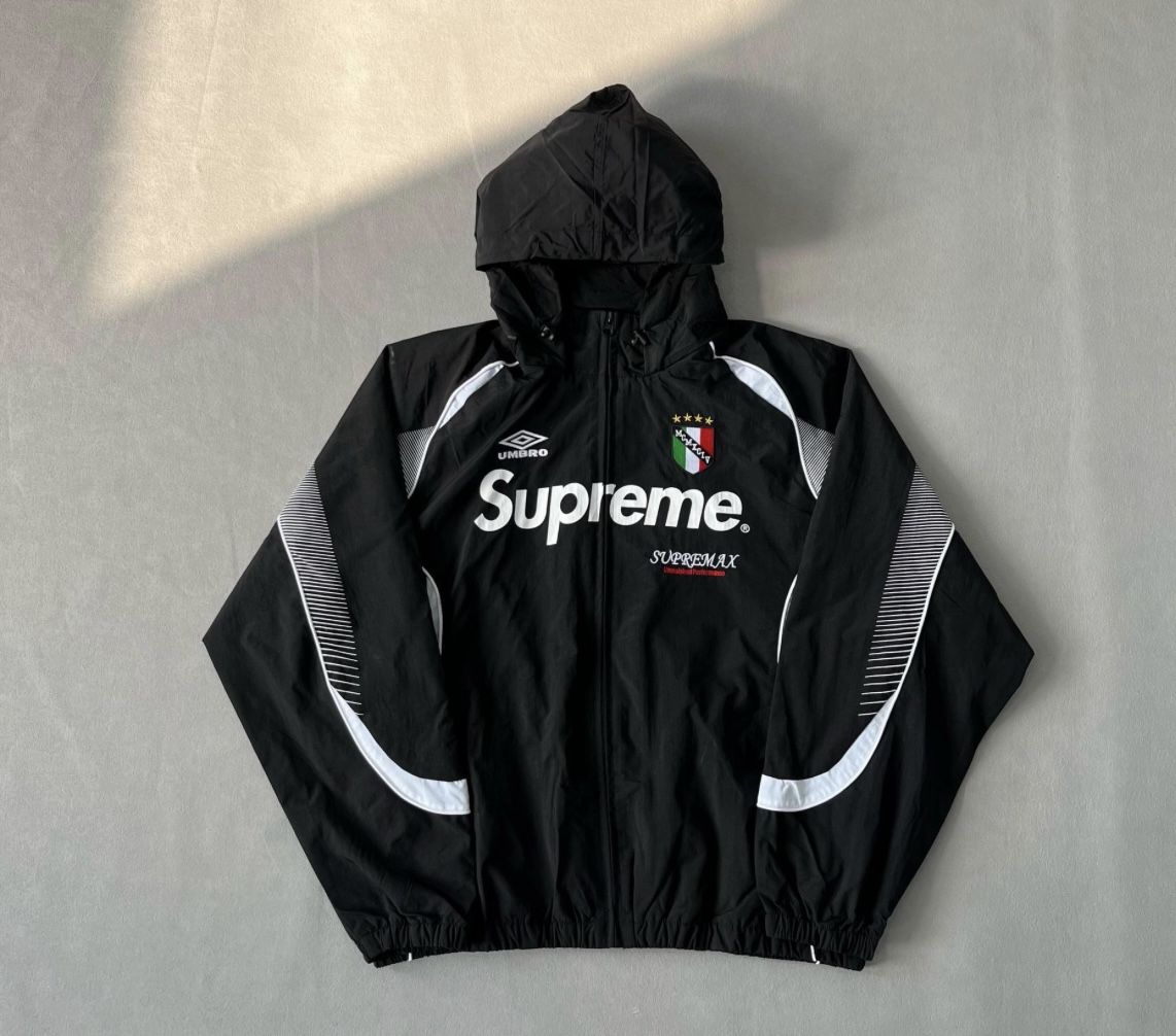 Supreme WindBreaker
