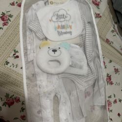 Little Love 9-Piece Gift Set