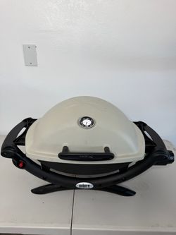 Weber Q1200 Portable Propane Grill