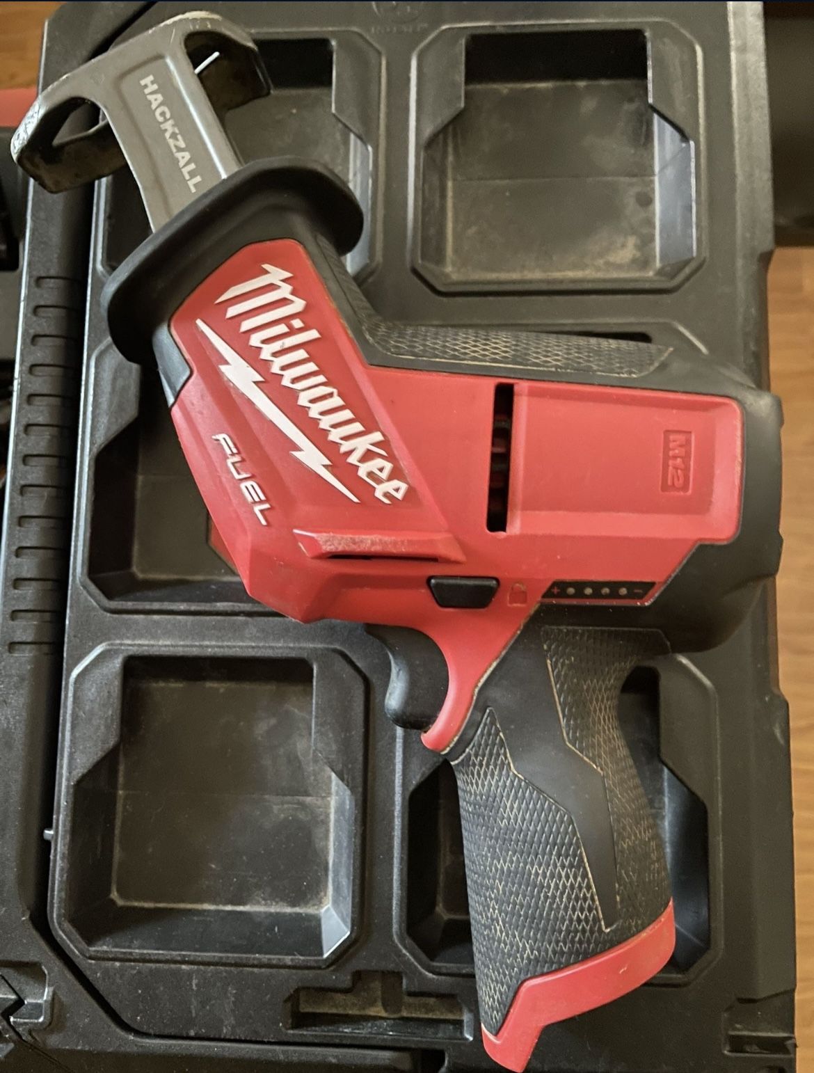 HACKZALL - Milwaukee M18 (Hack Saw)