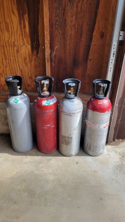 Co2 tanks 10 lb