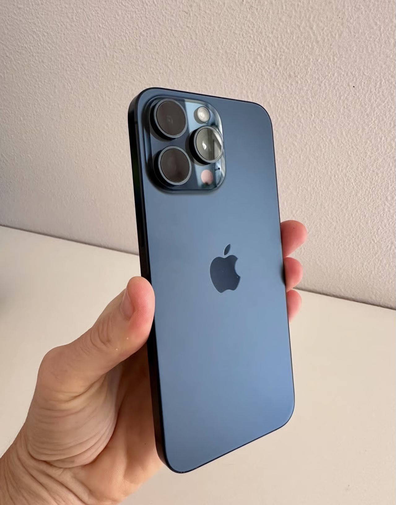 iPhone 15 Pro Max Unlocked 256GB