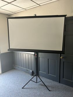 Projector Screen