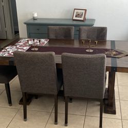 Dinning Table And Chairs 6