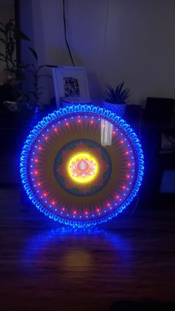 Buddhist spinning halo light 