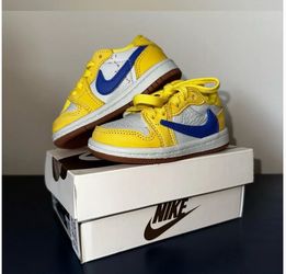 Yellow canary Travis Scott dunks