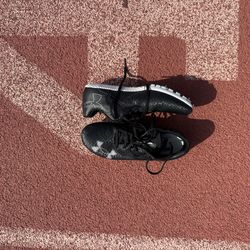 Spikes for sprinting  Track and Field  Under Armour
