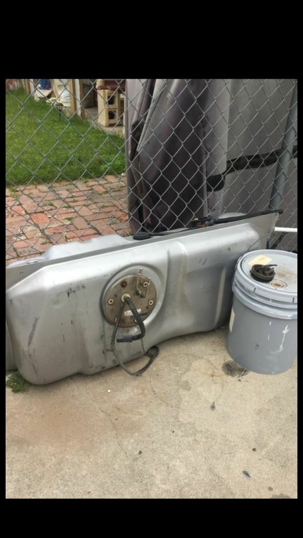 Gas Tank Lincoln Town Car 95 97 for Sale in San Bernardino, CA OfferUp