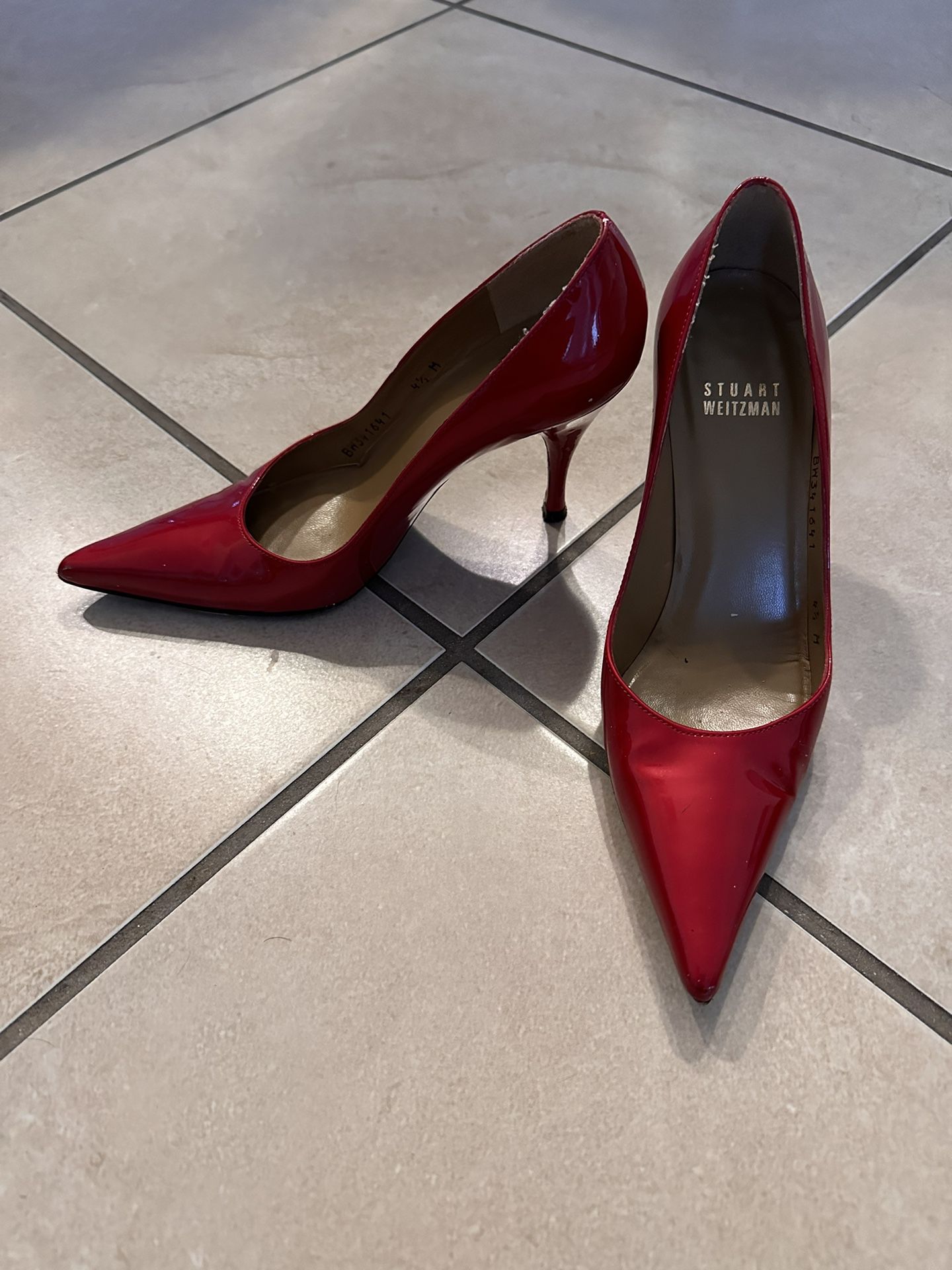 Red Ladies Shoe