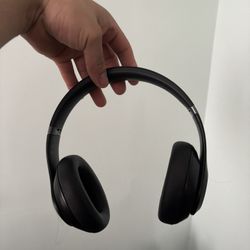 Beats Studio Pros 
