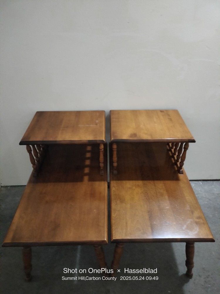 Two matching end tables in excellent condition solid real wood