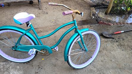 26" Girl Cruiser $40 Obo