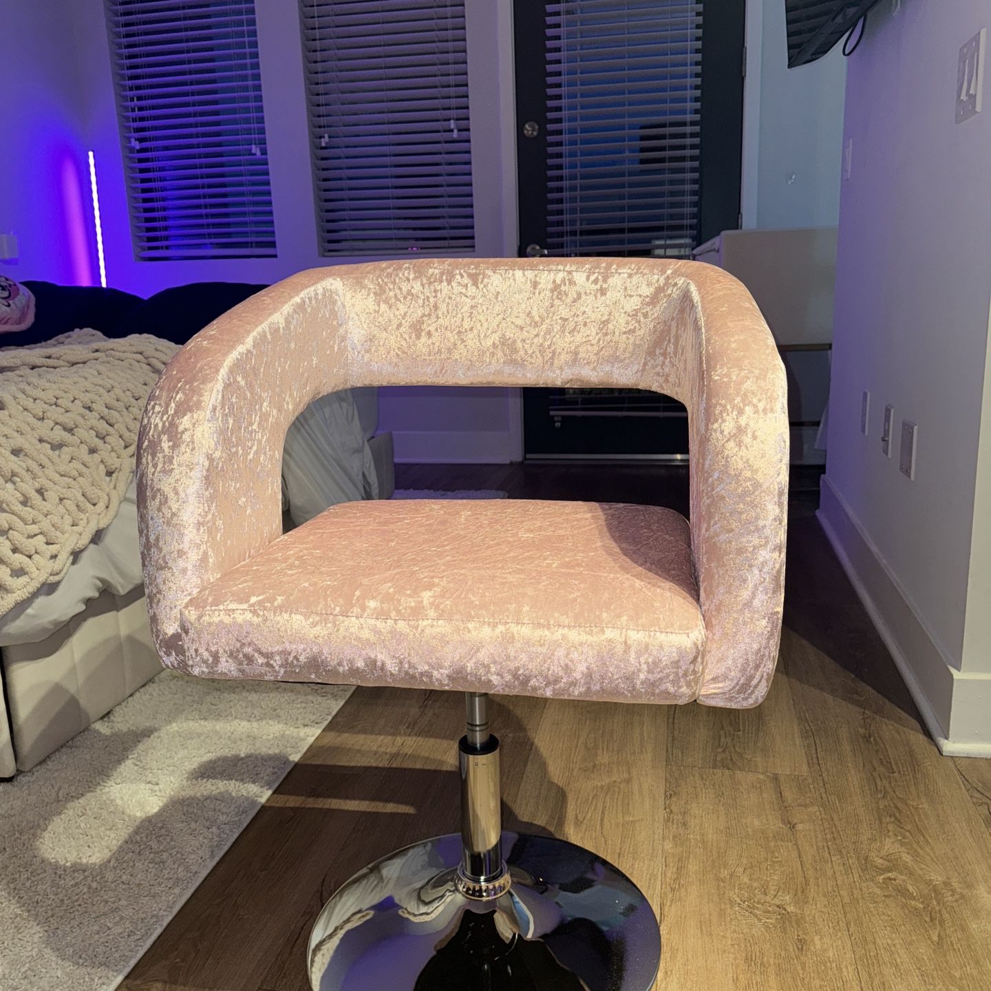 Pink Swivel Vanity Chair