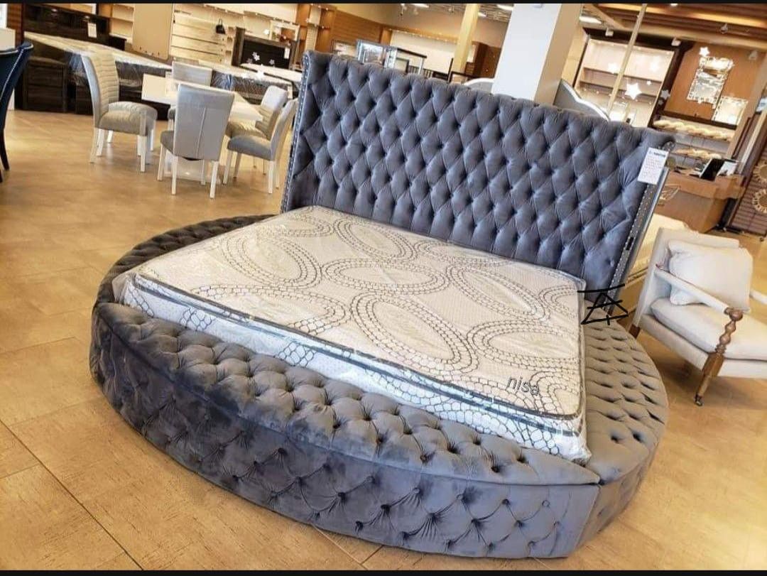 Gray Sansom Queen Velvet Round Bed$10 Down Payment And Financing Available