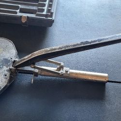 Crain Power Carpet Stretcher