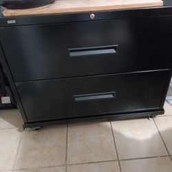 Metal File Cabinet 