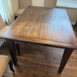 Extendable Dining Room Table 