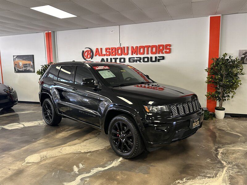 2019 Jeep Grand Cherokee Altitude