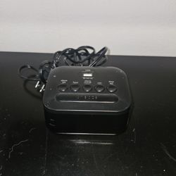 Black Alarm Clock With USB Port
