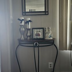 Console/Entry Table With Mirror